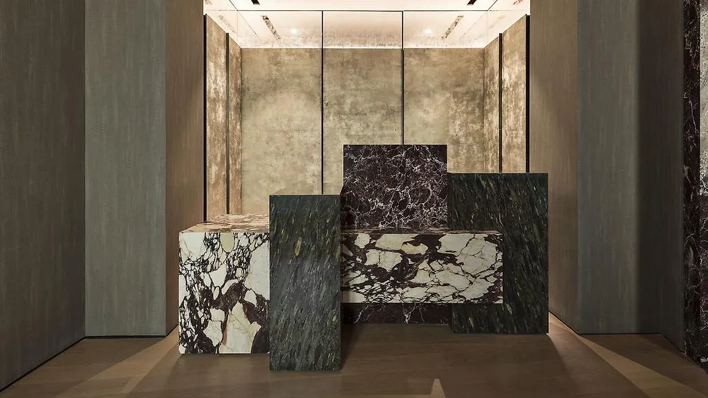 Fendi Private Suites - Small Luxury Hotels Of The World Roma